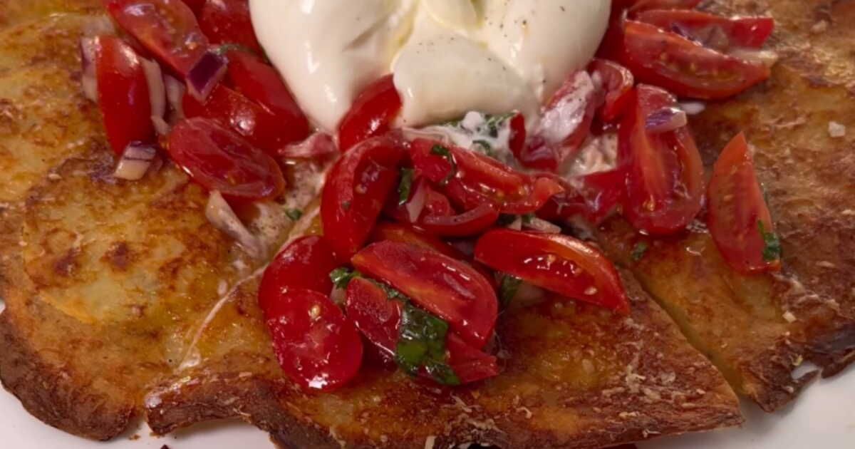 L’été à portée de four : découvrez la crousti tarte tomate-burrata