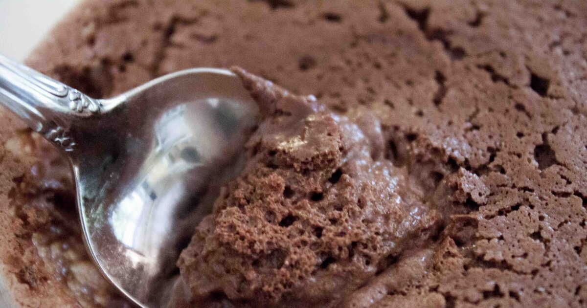 Réalisez la mousse au chocolat noir de Cyril Lignac chez vous