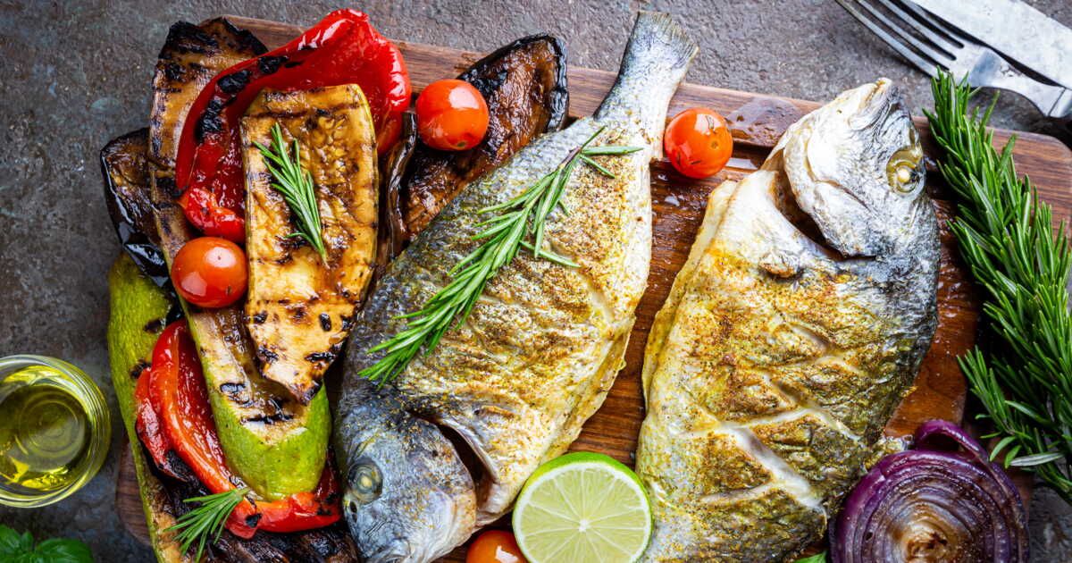 Cuisiner la dorade au barbecue : recettes et astuces pour un régal estival