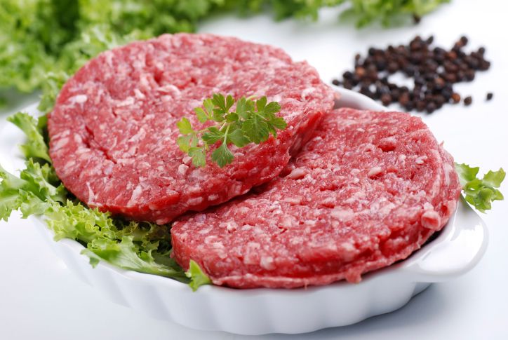 Alerte santé : des steaks hachés contaminés retirés par Aldi