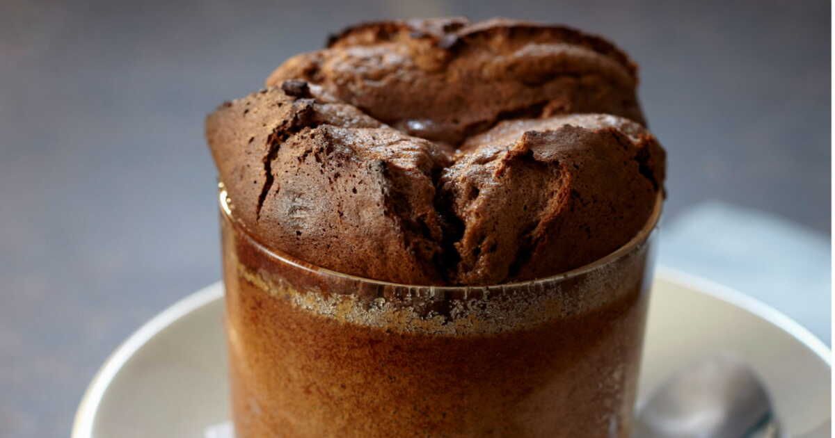 Une explosion de chocolat : le soufflé qui fait chavirer les papilles