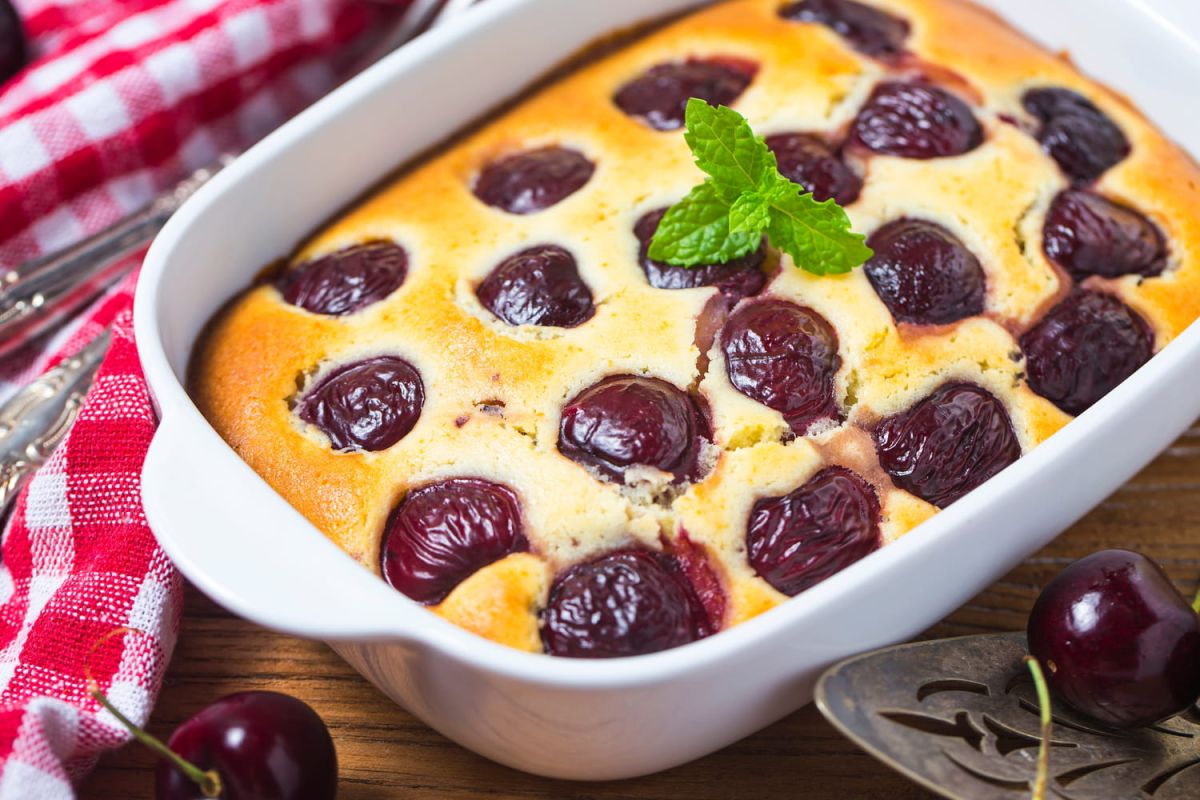 La touche audacieuse de Jean-François Piège pour un clafoutis aux cerises revisité