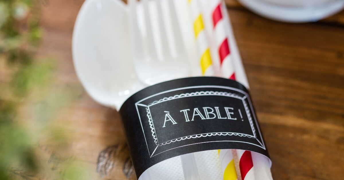 Le charme du style bistrot : téléchargez vos étiquettes aujourd’hui !