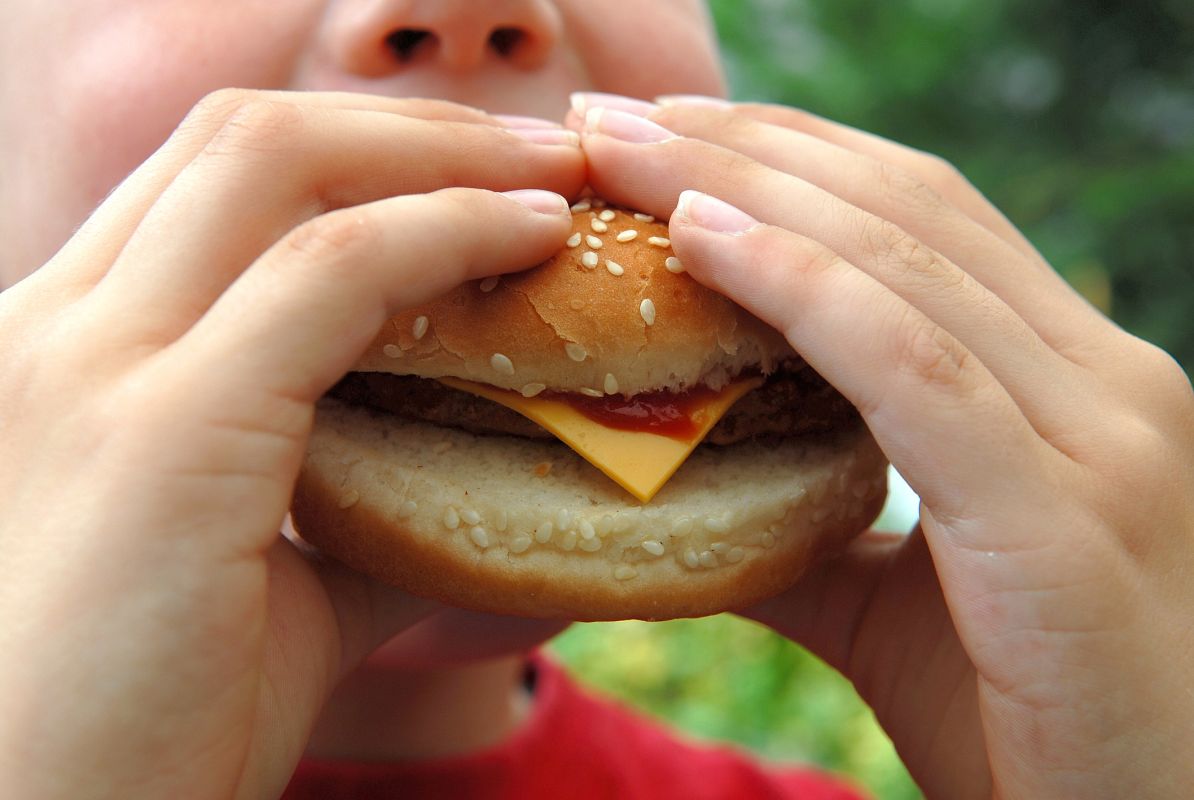 McDonald's retire le cheeseburger du Happy Meal pour une alimentation plus saine