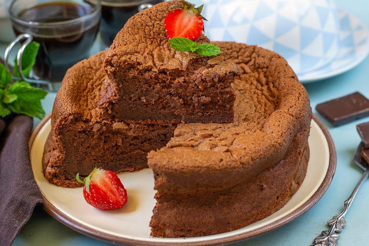 un gâteau au chocolat léger qui va vous surprendre