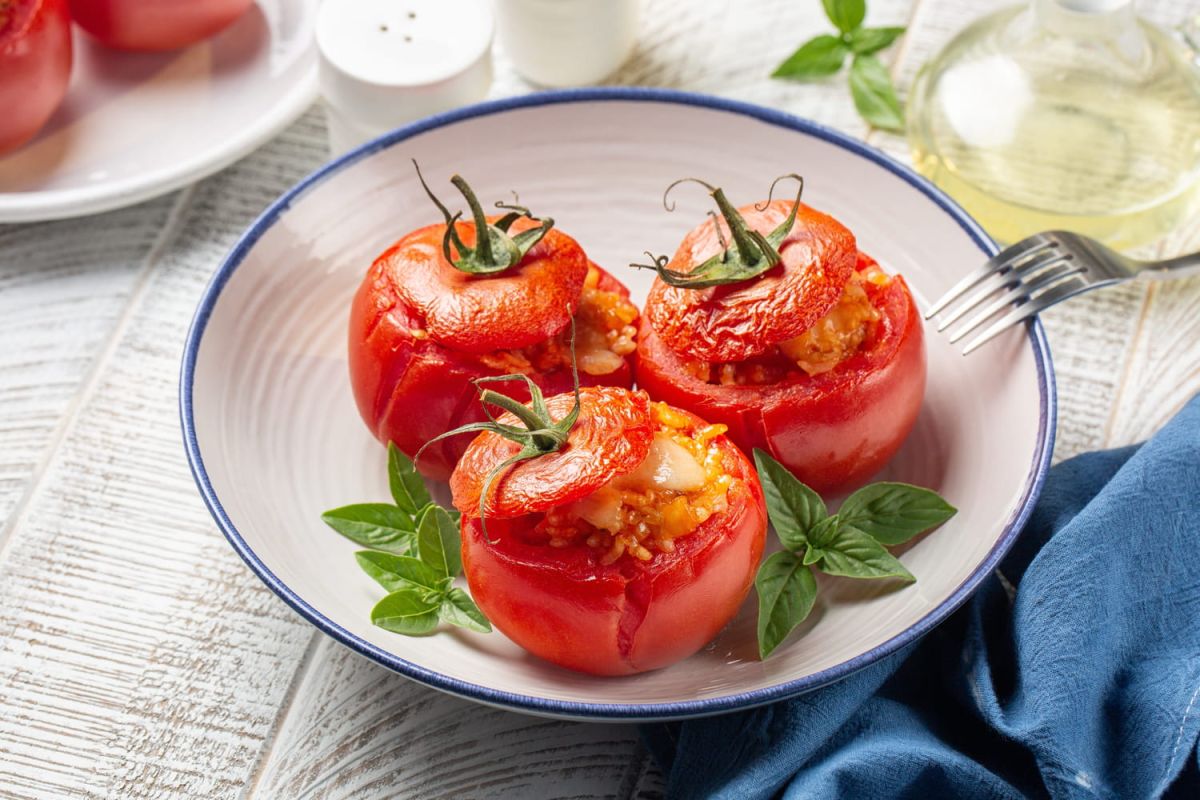 Découvrez la recette rapide des tomates farcies de Philippe Etchebest