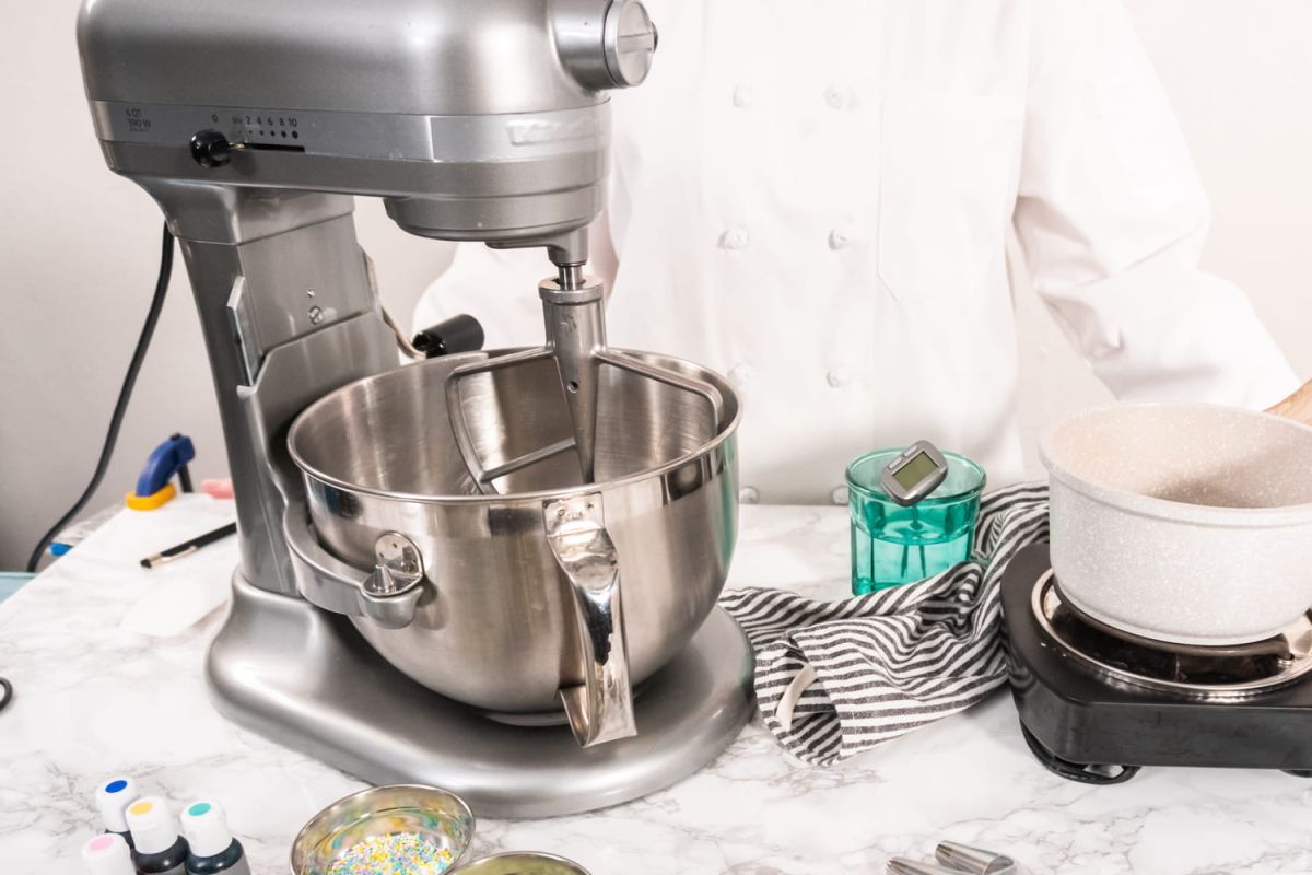 La feuille du robot pâtissier : un incontournable de la cuisine moderne