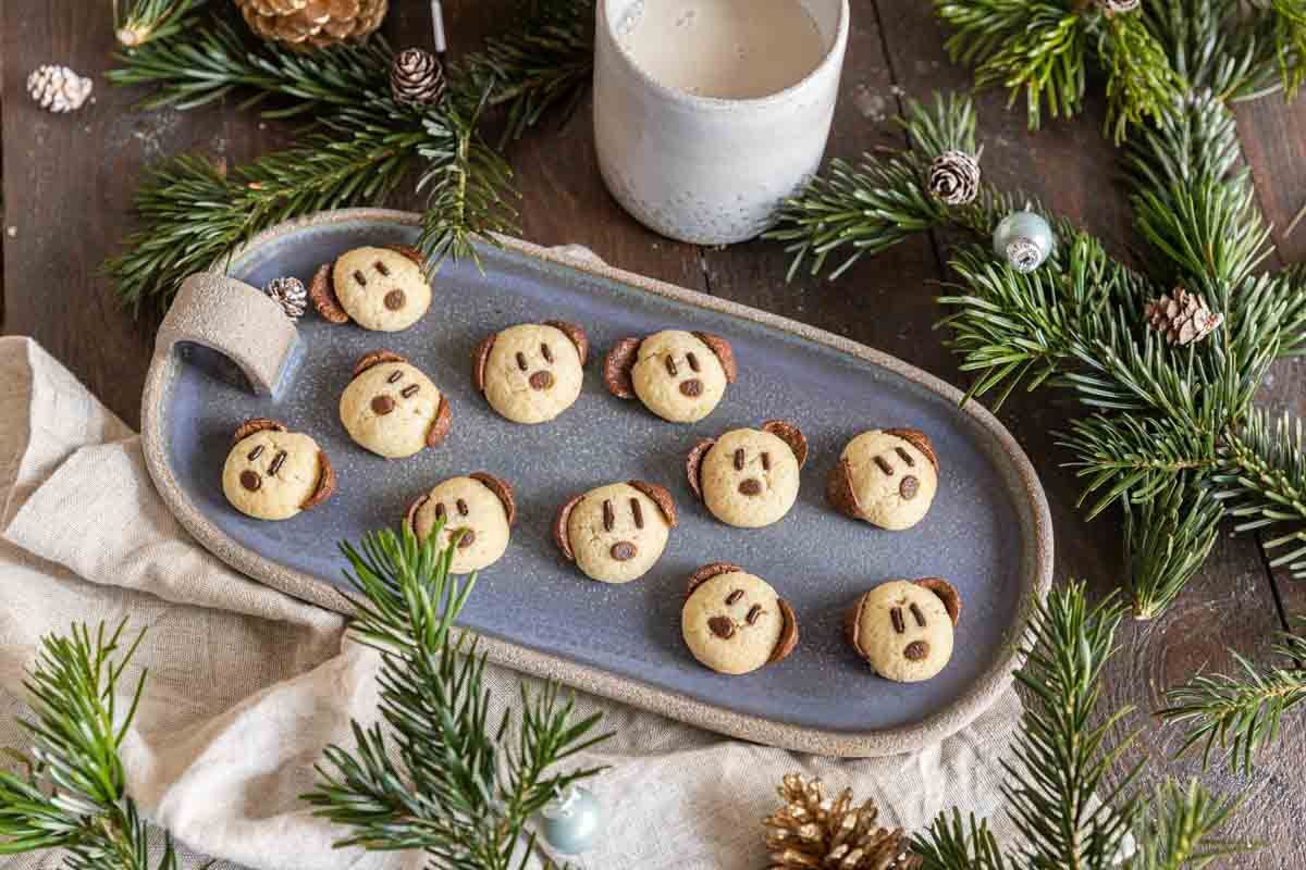 Biscuits petits chien sablés aux amandes