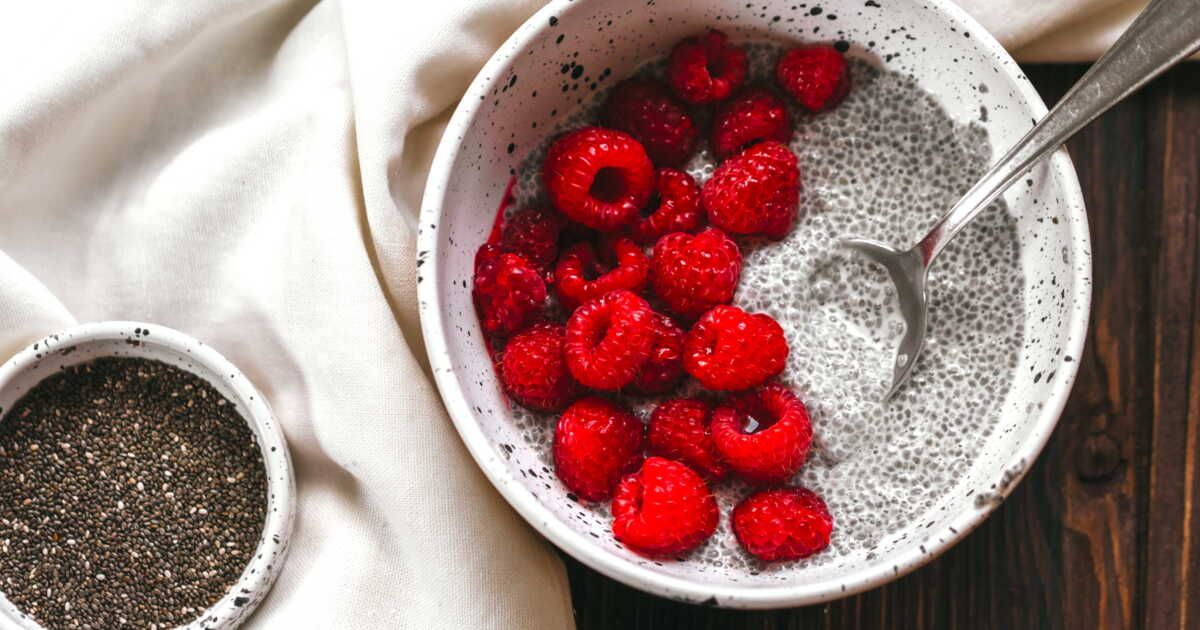 découvrez les bienfaits et recettes irrésistibles des graines de chia