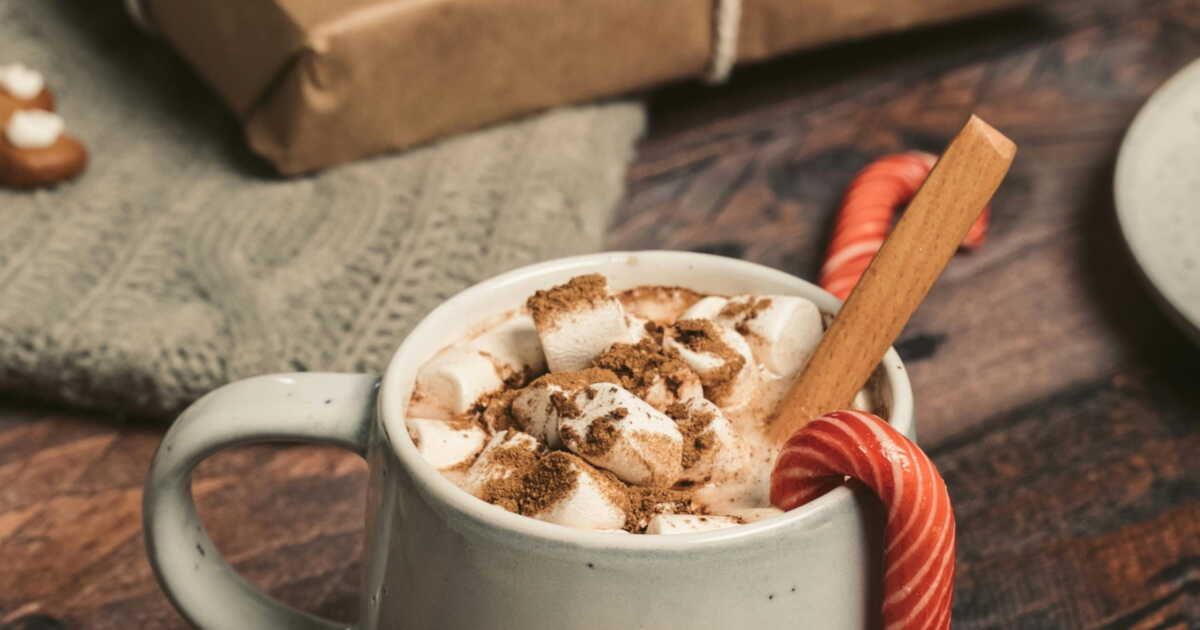 Chocolat chaud réinventé : une touche de pâte à tartiner pour un hiver gourmand