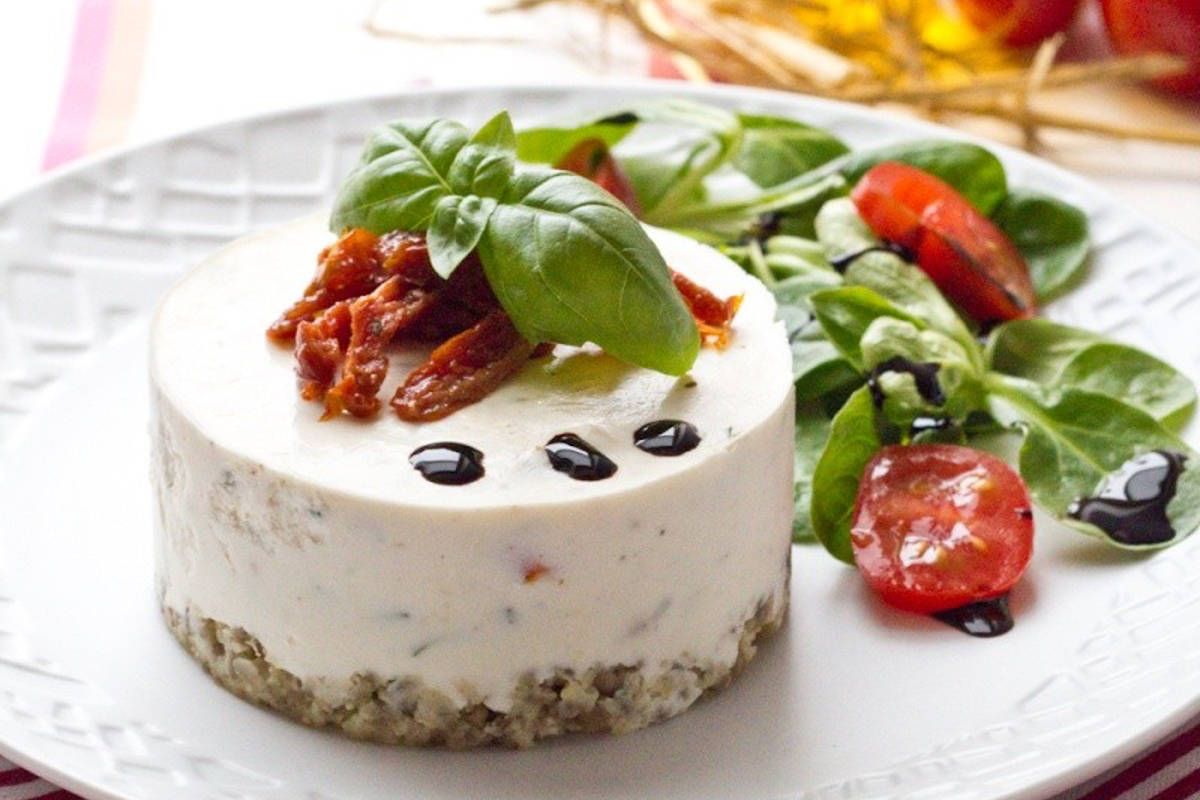 Cheesecake salé “comme en Toscane” {Ricotta, Basilic et Tomates séchées}