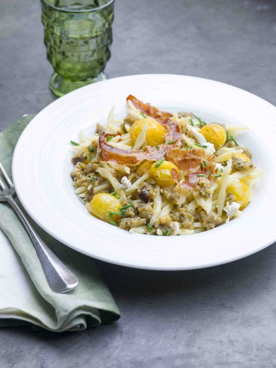 Trofie collezione Barilla, chips de pancetta et pesto rustico d'aubergine