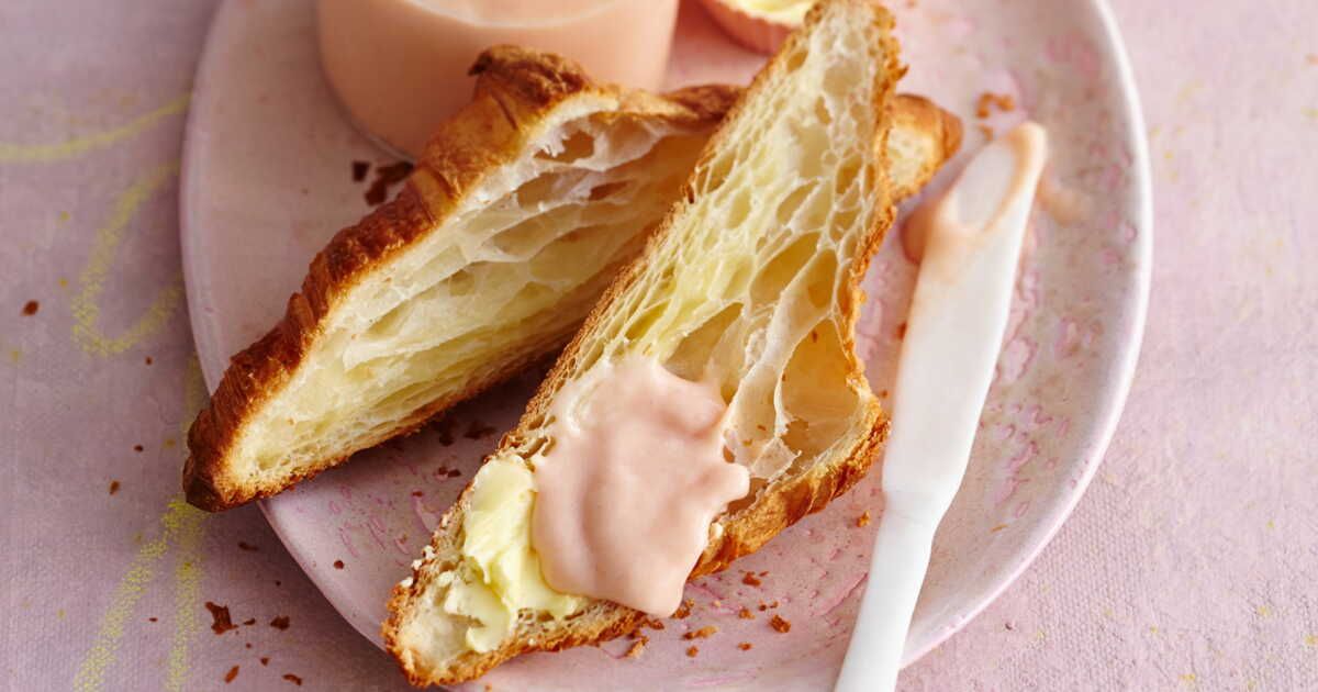 la douceur surprenante de la crème de rhubarbe à tartiner