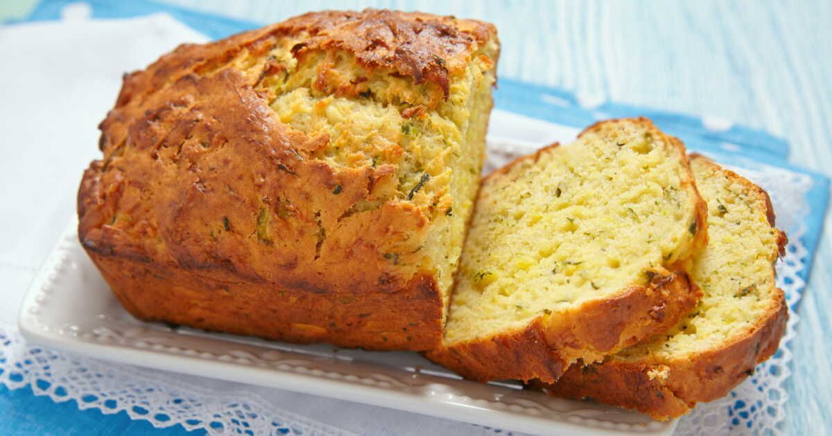 Un gâteau au citron surprenant avec une touche de courgette